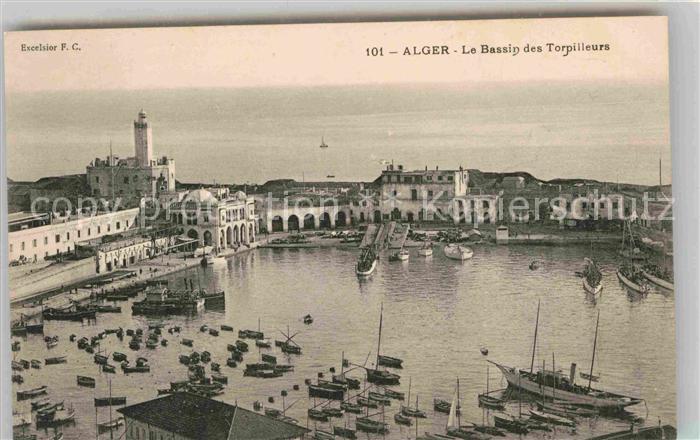 Alger Algerien Le Bassin des Torpilleurs