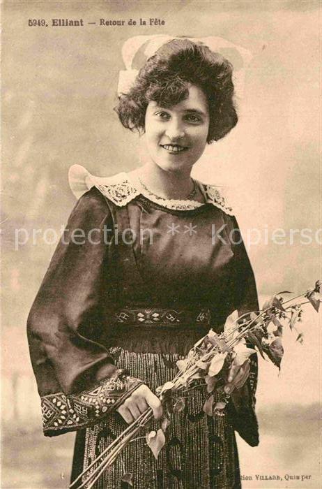 Trachten Frankreich Elliant Retour de la Fete