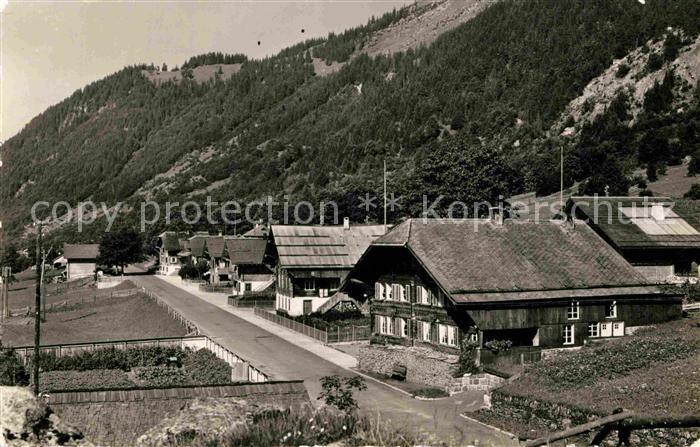 Gadmen Dorfpartie beim Hotel Baeren