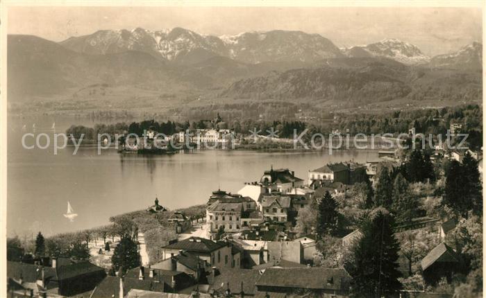 Gmunden Salzkammergut Schloss Orth mit Hoellengebirge