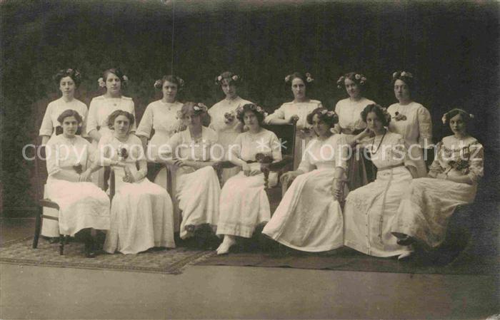 Karlsruhe Baden Maedchen Gruppenfoto