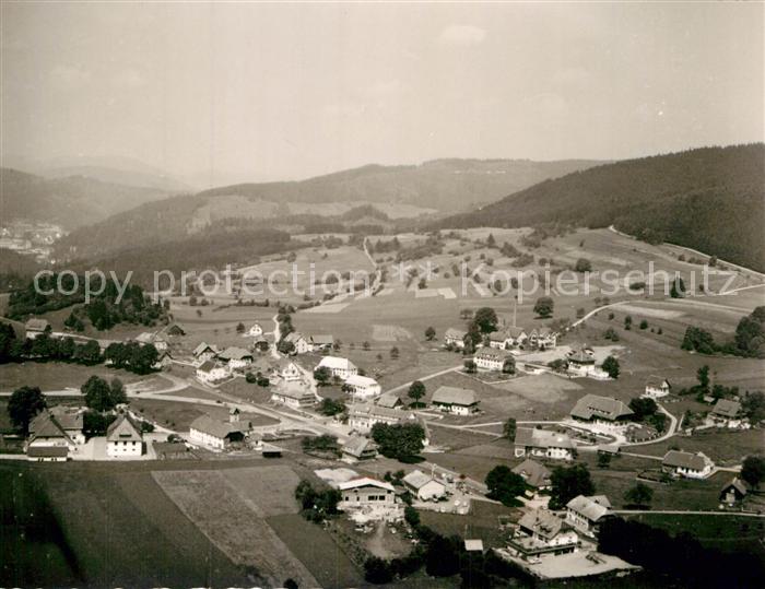 Haeusern Schwarzwald Fliegeraufnahme