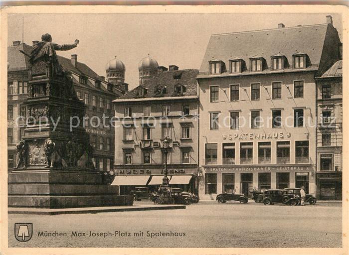 Muenchen Bayern Max Joseph Platz mit Spatenhaus