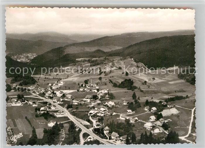 Haeusern Schwarzwald Fliegeraufnahme