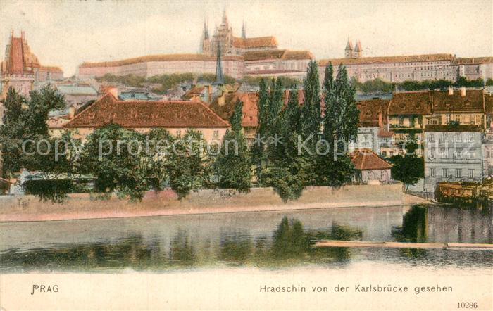 Prag Prahy Prague Hradschin von der Karlsbruecke