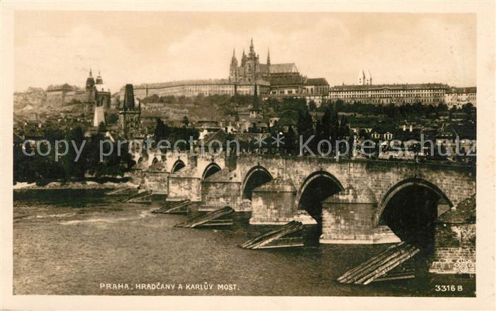 Praha Prahy Prague Burg Bruecke
