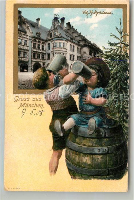 Muenchen Bayern Hofbraeuhaus Biertrinkende Kinder