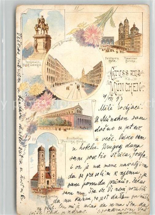 Muenchen Bayern Theatinerkirche Bonifatiuskirche Feldherrnhalle Koenig Ludwig II