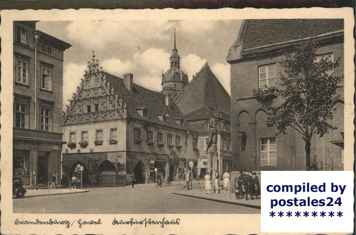 Brandenburg Havel Kurfuerstenhaus Katharinenkirche Roland Statue