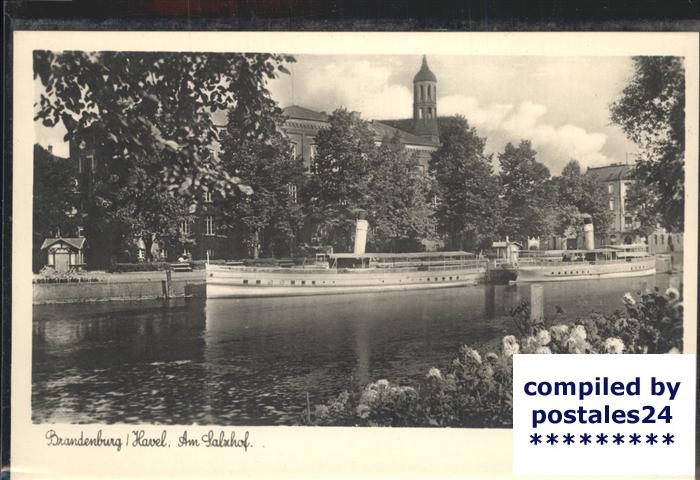 Brandenburg Havel Partie an der Havel Dampfer Salzhof Kirche