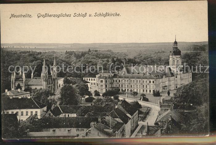 Neustrelitz Schloss und Kirche Fliegeraufnahme