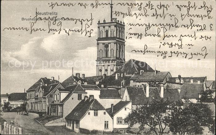 Neustrelitz Bruchstrasse mit Stadtkirche