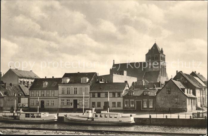 Greifswald Mecklenburg Vorpommern Hafen mit Marienkirche