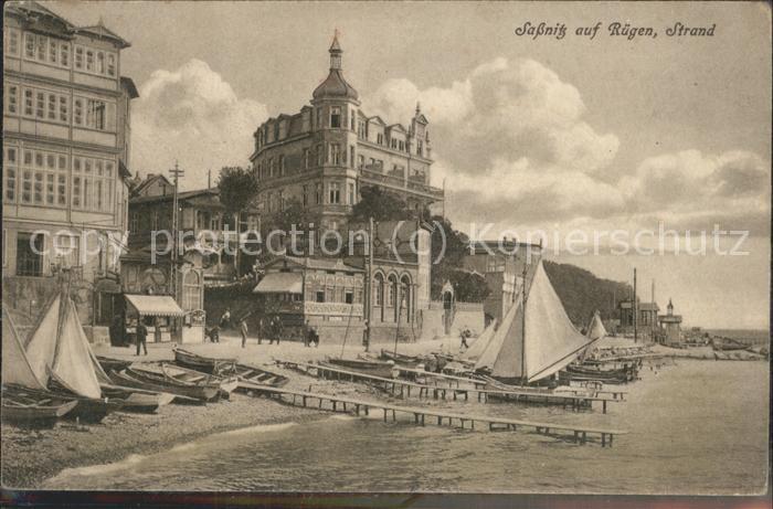 Sassnitz Ostseebad Ruegen Hotel am Strand Promenade Boot