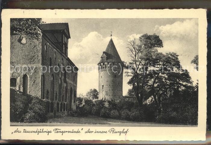 Tangermuende Innerer Burghof Turm