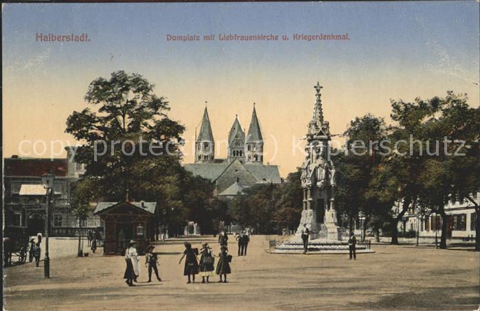 Halberstadt Domplatz mit Liebfrauenkirche u.Krieger