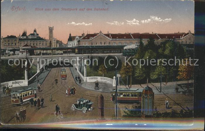 ERFURT  CITY Blick auf den Bahnhof Strassenbahnen Oldtimer