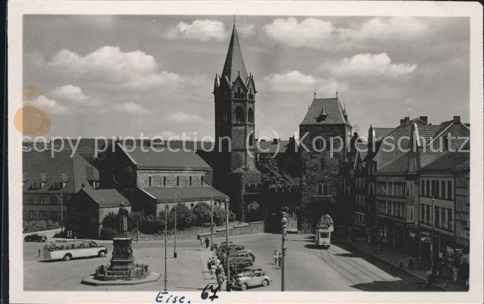 Eisenach Thueringen Carlsplatz Lutherdenkmal Nikolaikirche