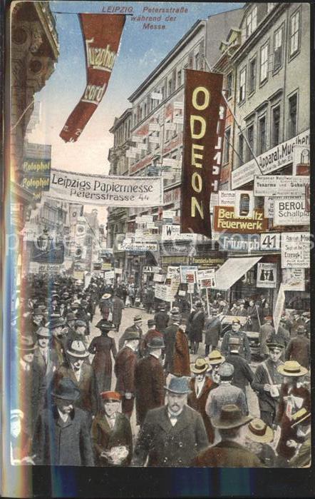 LEIPZIG Sachsen Petersstrasse waehrend der Papiermesse
