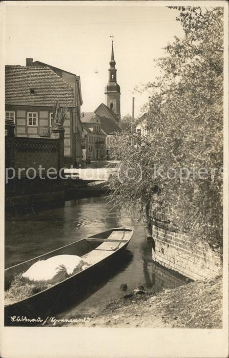 Luebbenau Spreewald Partie an der Kirche Wasserstrasse Kahn