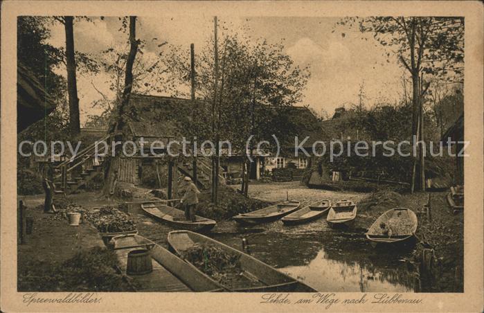 Lehde Bauerngehöft Wasserstrasse Kahn Spreewa