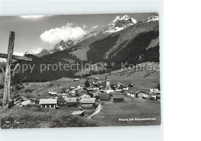 Brigels Gesamtansicht mit Brigelserhoerner Glarner Alpen Kreuz