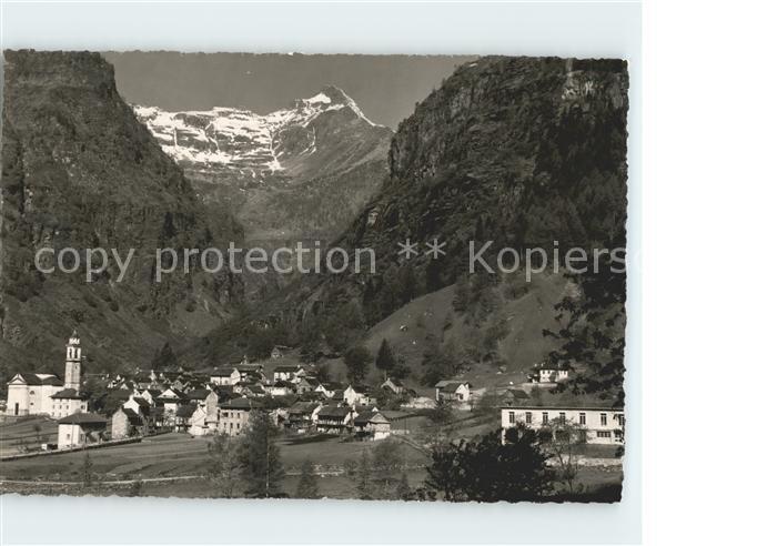 Sonogno Gesamtansicht mit Alpen
