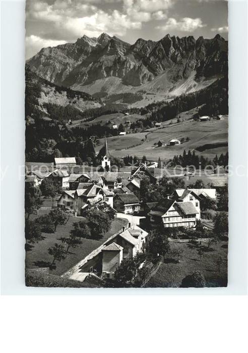 Ennetbuehl Ortsansicht mit Kirche Saentis Appenzeller Alpen