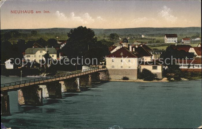 Neuhaus Inn Panorama mit Innbrücke