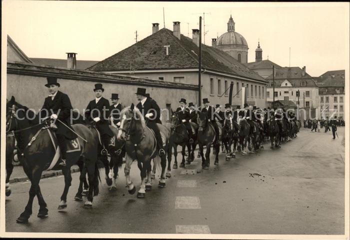 Weingarten Wuerttemberg Parade mit Pferden