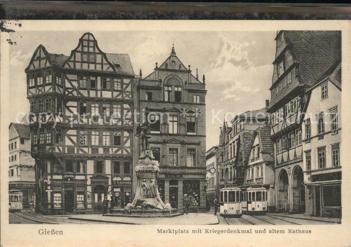 Giessen Lahn Marktplatz mit Kriegerdenkmal und altem