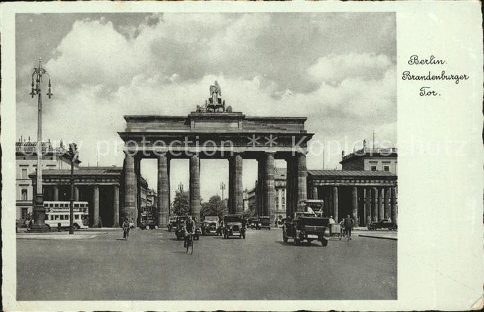 Brandenburgertor Berlin Autos Fahrrad