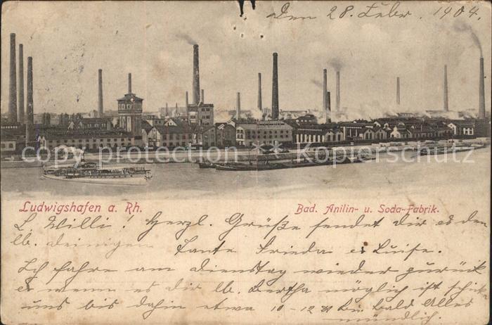 Ludwigshafen Rhein Badische Anilin und Sodafabrik BASF Industrie Binnenschiffahr