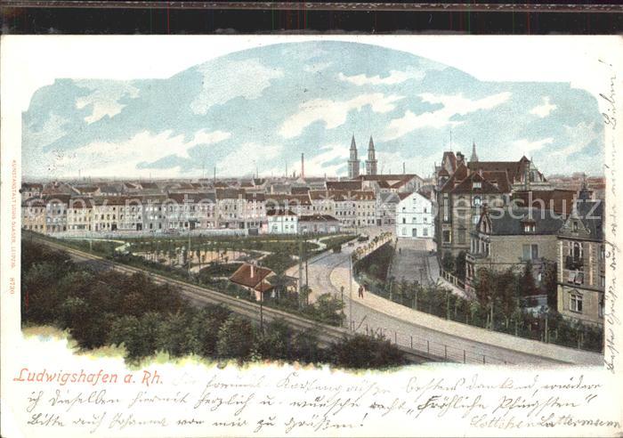 Ludwigshafen Rhein Blick ueber die Stadt Eisenbahn