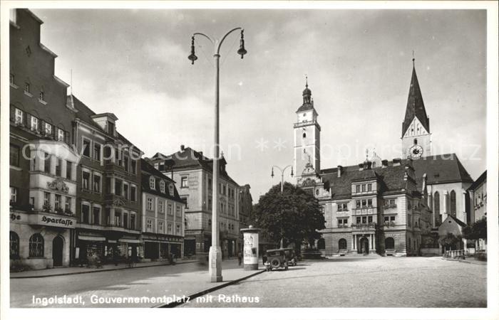 INGOLSTADT CITY Gouvernementsplatz mit Rathaus