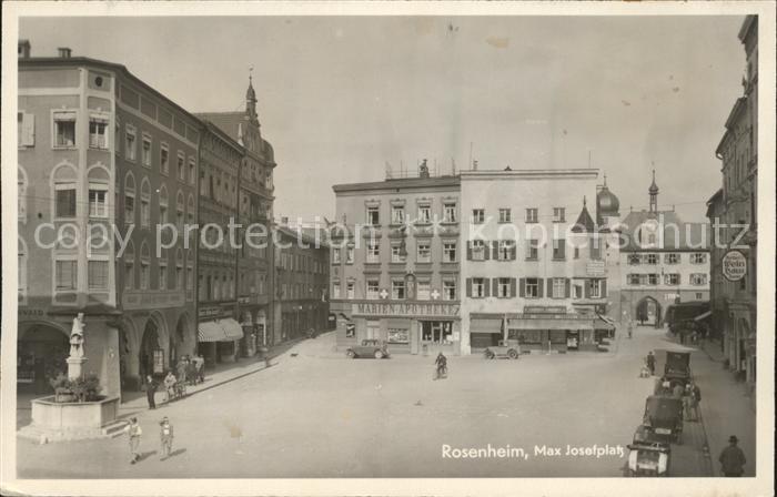 Rosenheim Bayern Max-Josef-Platz Autos