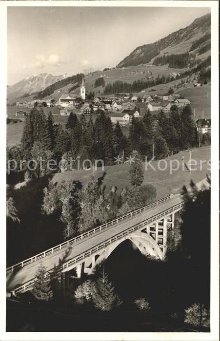 Riezlern Kleinwalsertal Vorarlberg mit Breitachbruecke
