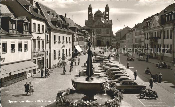 Speyer Rhein Blick Dom Brunnen Strassenansicht
