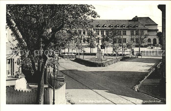 Karlsruhe Platz beim Kriegerdenkmal