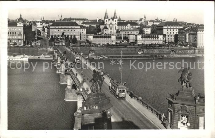 Prag Prahy Prague Bruecke Ministerium Strassenbahn