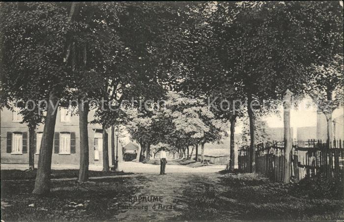 Bapaume Mann im Park