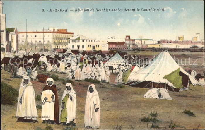 Mazagan Reunion Notables arabes devant le Controle