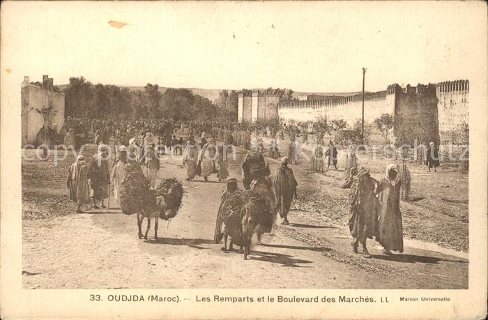 Oudjda Les Remparts Boulevard Marches