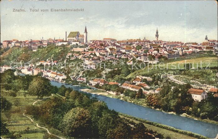 Znaim CZ Stadtansicht vom Eisenbahnviadukt