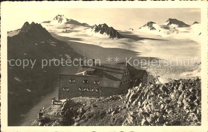 Innsbruck Ramolhaus mit Gurglergletscher und Hochwilde