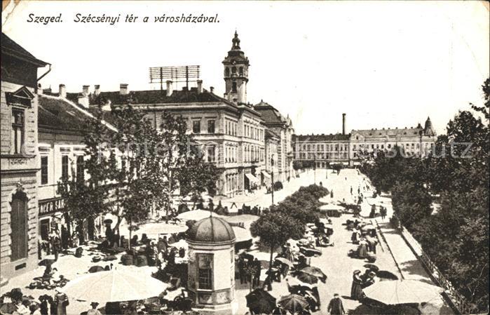 Szeged Szecsenyi ter a varoshazaval