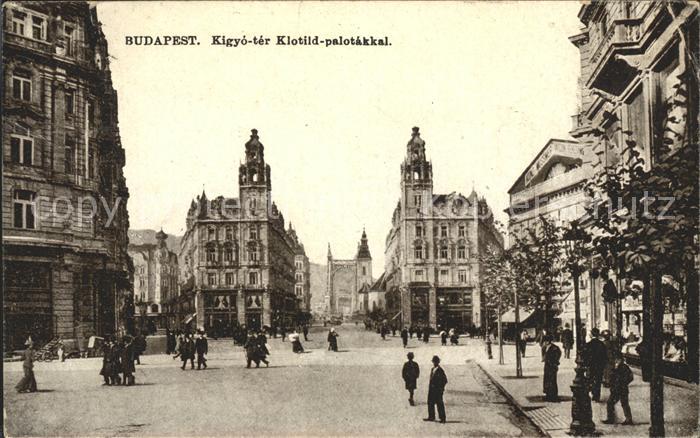 Budapest Kigyó tér Klotild palotákkal