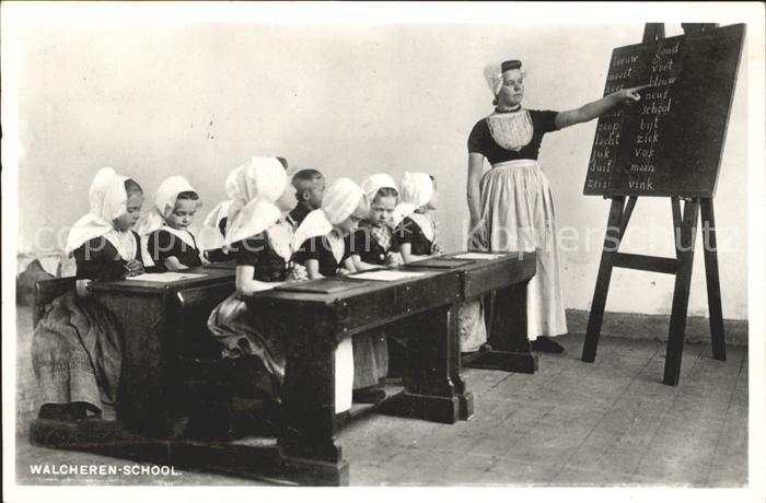 Schule School Ecole Escuela Scuola-- Schultafel Kinder Walcheren