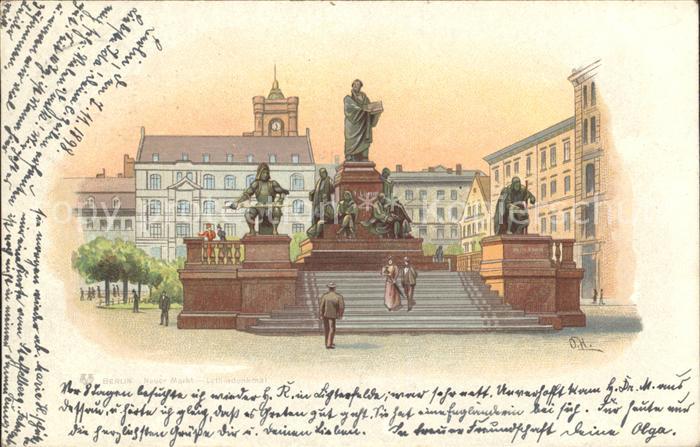 BERLIN  CITY Neuer Markt Lutherdenkmal