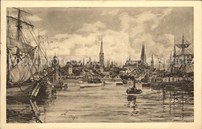 LueBECK  CITY Hafeneinfahrt II.